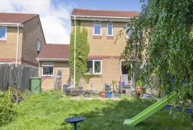3 bedroom, Detached house for sale