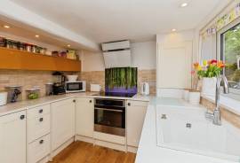 2 bedroom, Cottage for sale