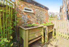 2 bedroom, Cottage for sale