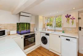 2 bedroom, Cottage for sale