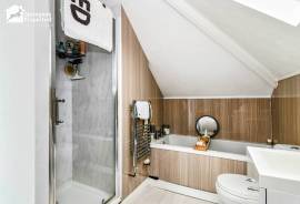 4 bedroom, Detached house for sale