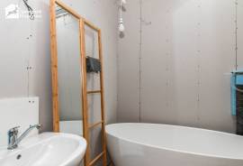 4 bedroom, Detached house for sale