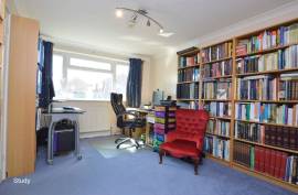 4 bedroom, Detached house for sale