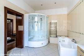 Apartment for sale in Riga, 203.40m2