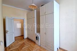 Apartment for rent in Riga, 193.40m2