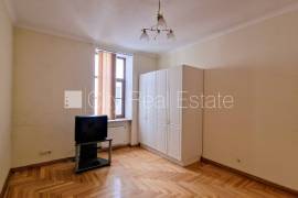 Apartment for rent in Riga, 193.40m2