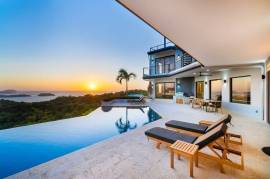 Villa Vista Pacifico: Luxury Ocean-View Villa in Pacific Heights, Playa Potrero