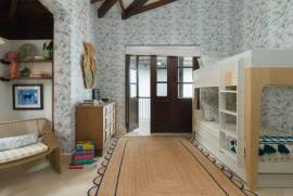 16 Calle La Ronda: Stylish Renovated Home with Plunge Pool in Beach Town - Steps from Playa Danta