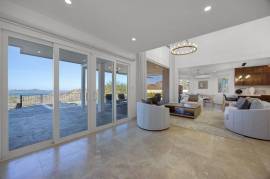 Casa Sunset: Luxurious Ocean-View Villa with Infinity Pool in Mar Vista