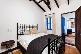 Casa 5 Calle Cartagena: The perfect blend of comfort, convenience, and breathtaking ocean views!