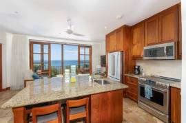42 Plaza Central: Penthouse Living with Panoramic Ocean Views in Las Catalinas