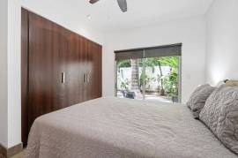 Casa Blanca 4: Stunning Condo with Quality Finishes, Terrace & Resort-Style Amenities