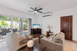 Casa Blanca 4: Stunning Condo with Quality Finishes, Terrace & Resort-Style Amenities