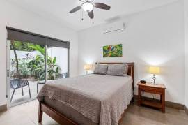 Casa Blanca 4: Stunning Condo with Quality Finishes, Terrace & Resort-Style Amenities
