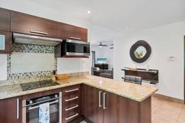 Casa Blanca 4: Stunning Condo with Quality Finishes, Terrace & Resort-Style Amenities