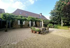 6 Bedrooms - House - Aquitaine - For Sale - 11050-LA