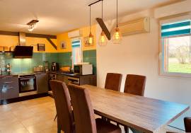 Propriete a Monpazier entierement renovee comprenant une maison d\'habitation avec gites