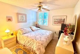 106 Half Moon Circle B1, Hypoluxo, FL 33462