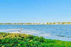 106 Half Moon Circle B1, Hypoluxo, FL 33462