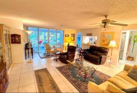 106 Half Moon Circle B1, Hypoluxo, FL 33462
