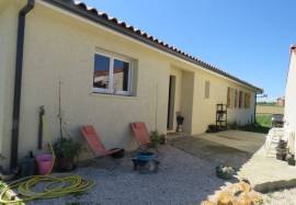 Villa for sale, 4 rooms - Castelnau-Magnoac 65230