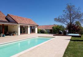 Exceptional Modern Property with Panoramic Views of the Pyrenees