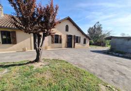 Single storey house for sale, 7 rooms - Masseube 32140
