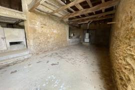 House for sale, 1 room - Mirande 32300