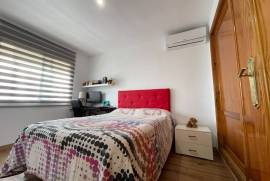 LARGE TOWNHOUSE WITH COMMUNAL POOL IN THE CENTRE OF BENIJOFAR