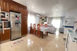 LARGE TOWNHOUSE WITH COMMUNAL POOL IN THE CENTRE OF BENIJOFAR