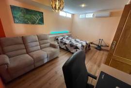 LARGE TOWNHOUSE WITH COMMUNAL POOL IN THE CENTRE OF BENIJOFAR
