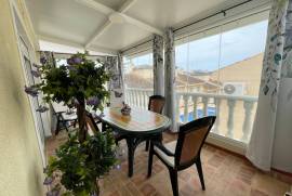LARGE TOWNHOUSE WITH COMMUNAL POOL IN THE CENTRE OF BENIJOFAR