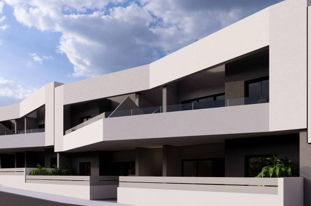 Newly built apartments in San Miguel de Salinas with 2 communal swimming pools