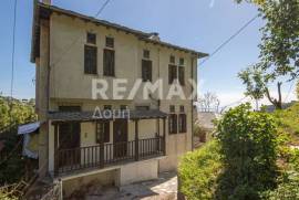 Building 210 sq.m for sale