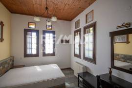 Building 210 sq.m for sale