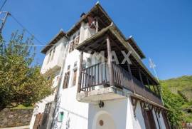 Building 210 sq.m for sale