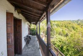 Building 210 sq.m for sale