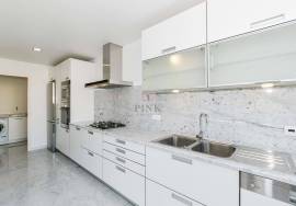 Furnished Apartment - 3 Bedrooms in Plaza Madeira, Funchal