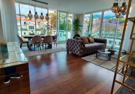 Furnished Apartment - 3 Bedrooms in Plaza Madeira, Funchal