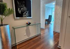 Furnished Apartment - 3 Bedrooms in Plaza Madeira, Funchal