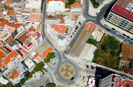 Luxury Apart Hotel project with 23 apartments, pool and bar, located in the riverside area of Portimão