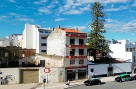 Luxury Apart Hotel project with 23 apartments, pool and bar, located in the riverside area of Portimão