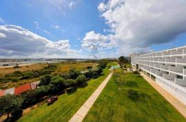 1 Bedroom Apartment with Garage in Luxury Condominium with Outdoor and Indoor Pool, Gym and Exquisite Leisure Areas - Portimão