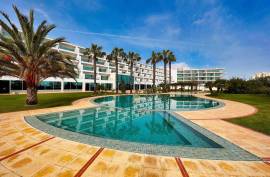 1 Bedroom Apartment with Garage in Luxury Condominium with Outdoor and Indoor Pool, Gym and Exquisite Leisure Areas - Portimão