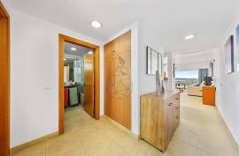 1 Bedroom Apartment with Garage in Luxury Condominium with Outdoor and Indoor Pool, Gym and Exquisite Leisure Areas - Portimão