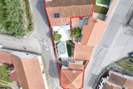 Moradia T2 Renovada com Piscina e Garagem em Olho Marinho, Óbidos
