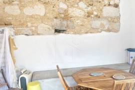 Moradia T2 Renovada com Piscina e Garagem em Olho Marinho, Óbidos