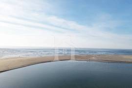 Apartamento T3 com Acesso Direto à Praia