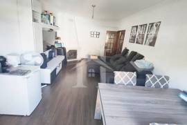 Apartamento T2 remodelado a 10 minutos da estação das Mercês