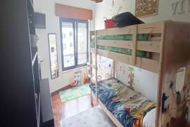 Apartamento T2 remodelado a 10 minutos da estação das Mercês